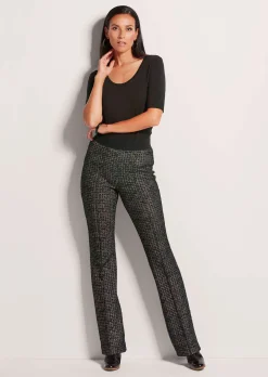 Ausgestellte Hose zum Schlüpfen