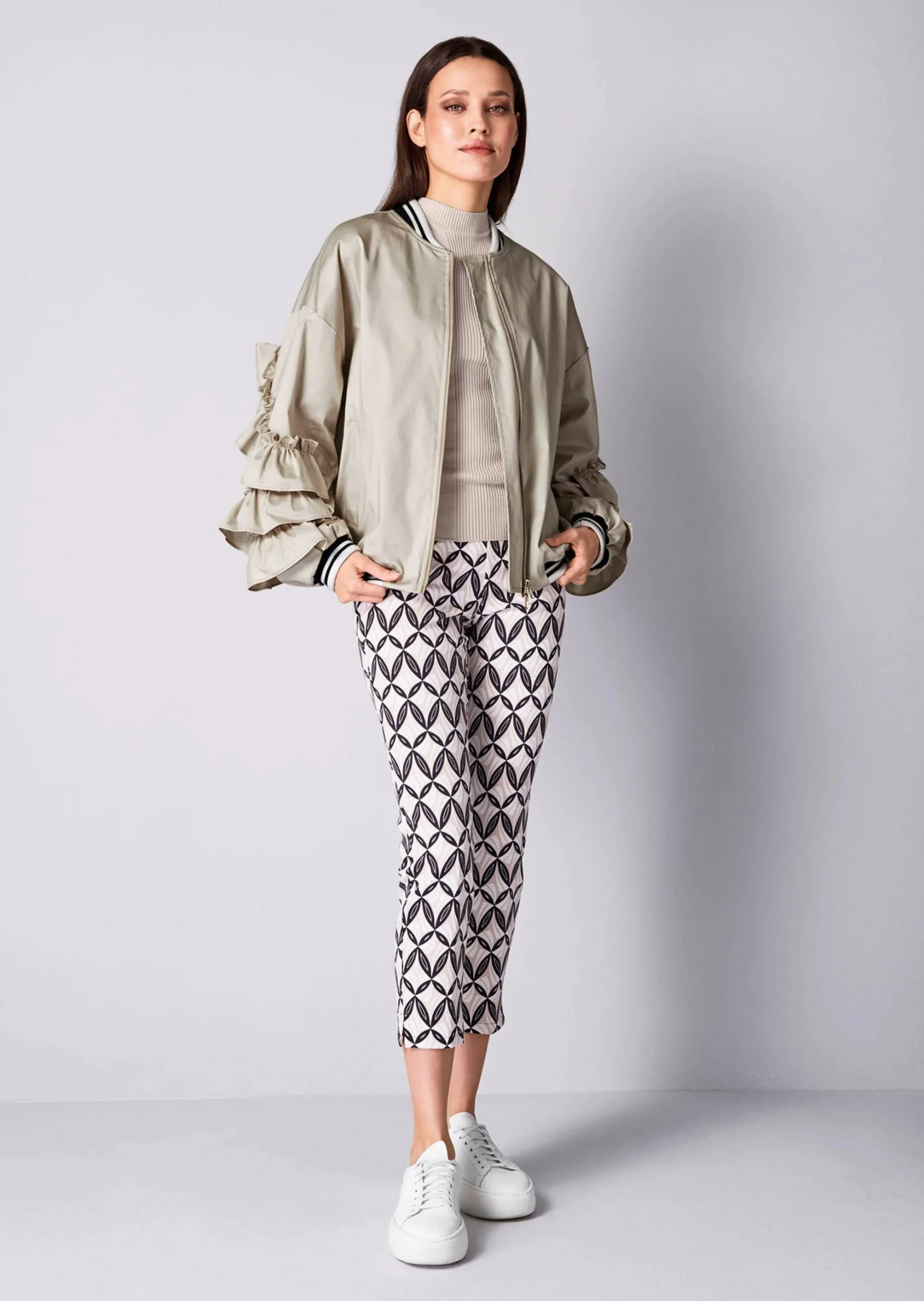 Blouson mit Rüschen am Arm
