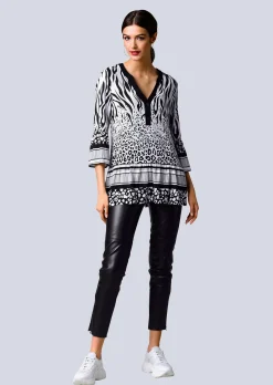 Bluse in einem neumodischen Animalmustermix