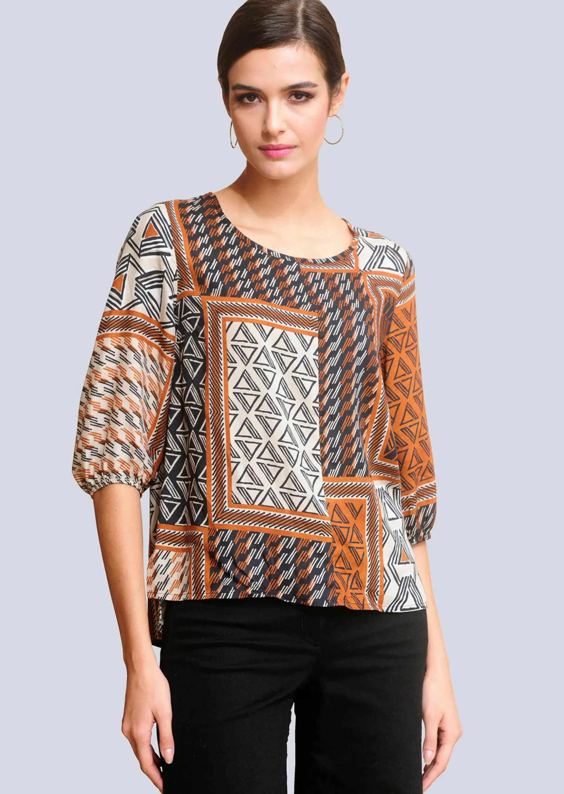 Bluse in mordener Patchoptik