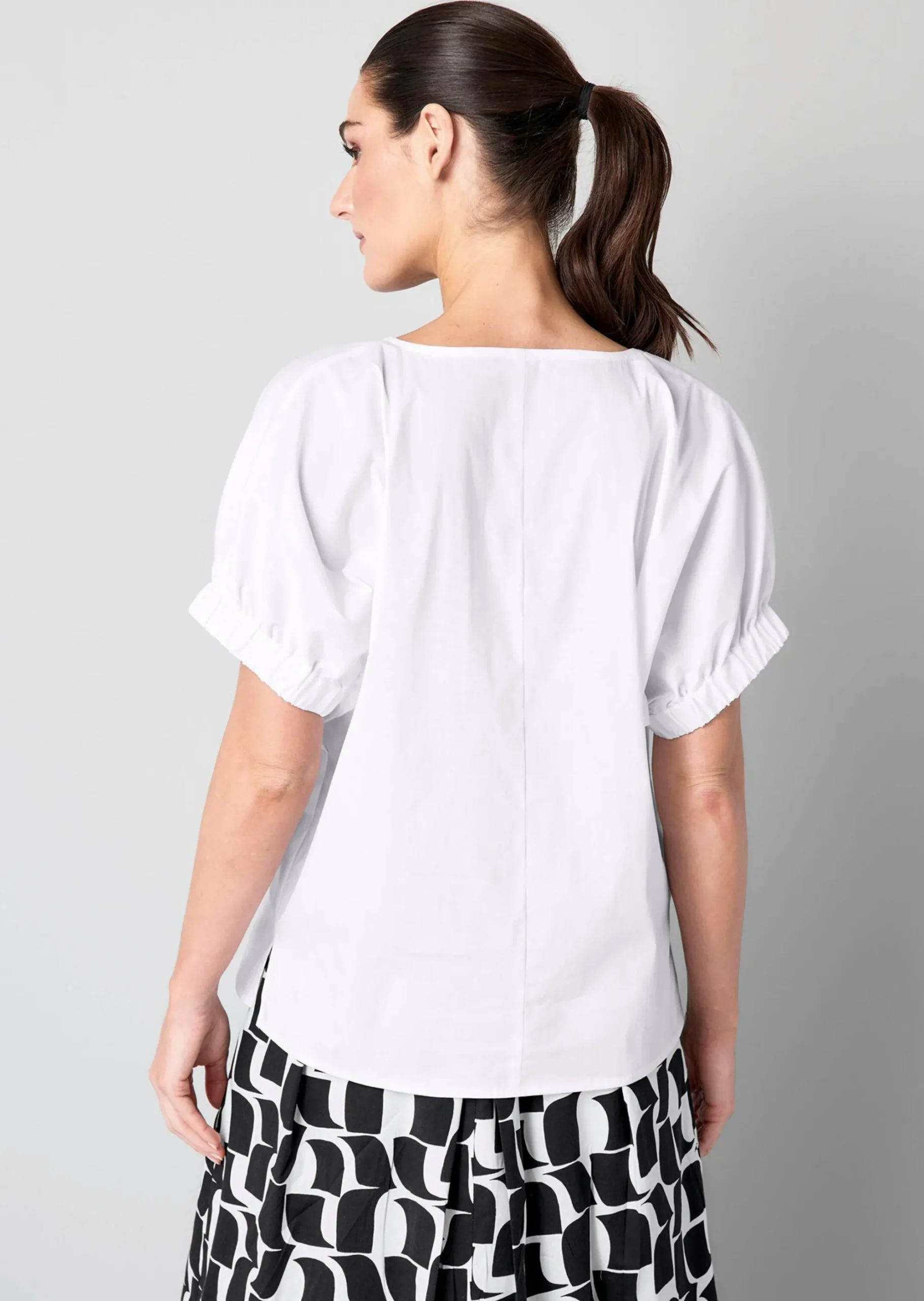 Bluse mit breitem Bündchen am Ärmel