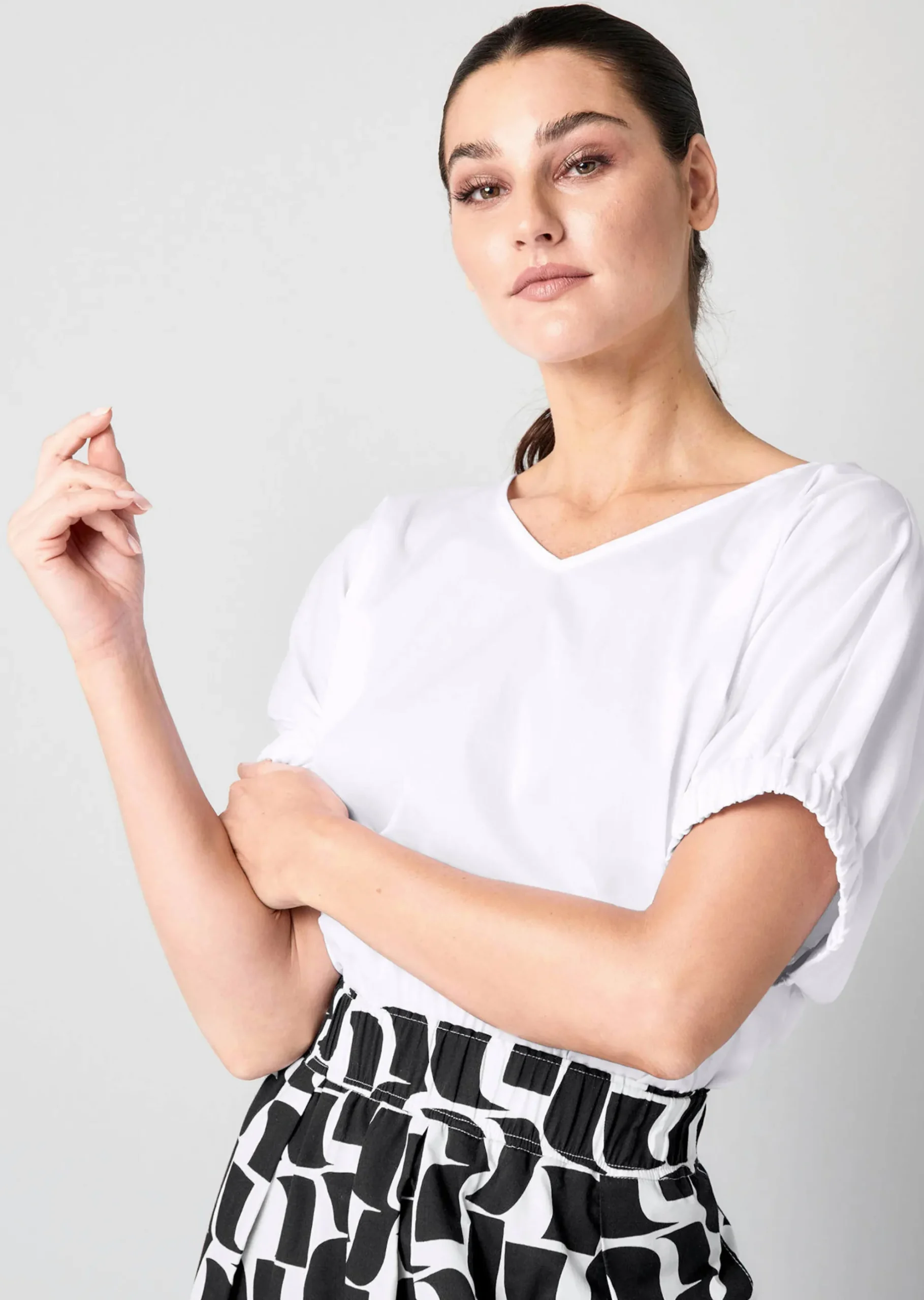 Bluse mit breitem Bündchen am Ärmel