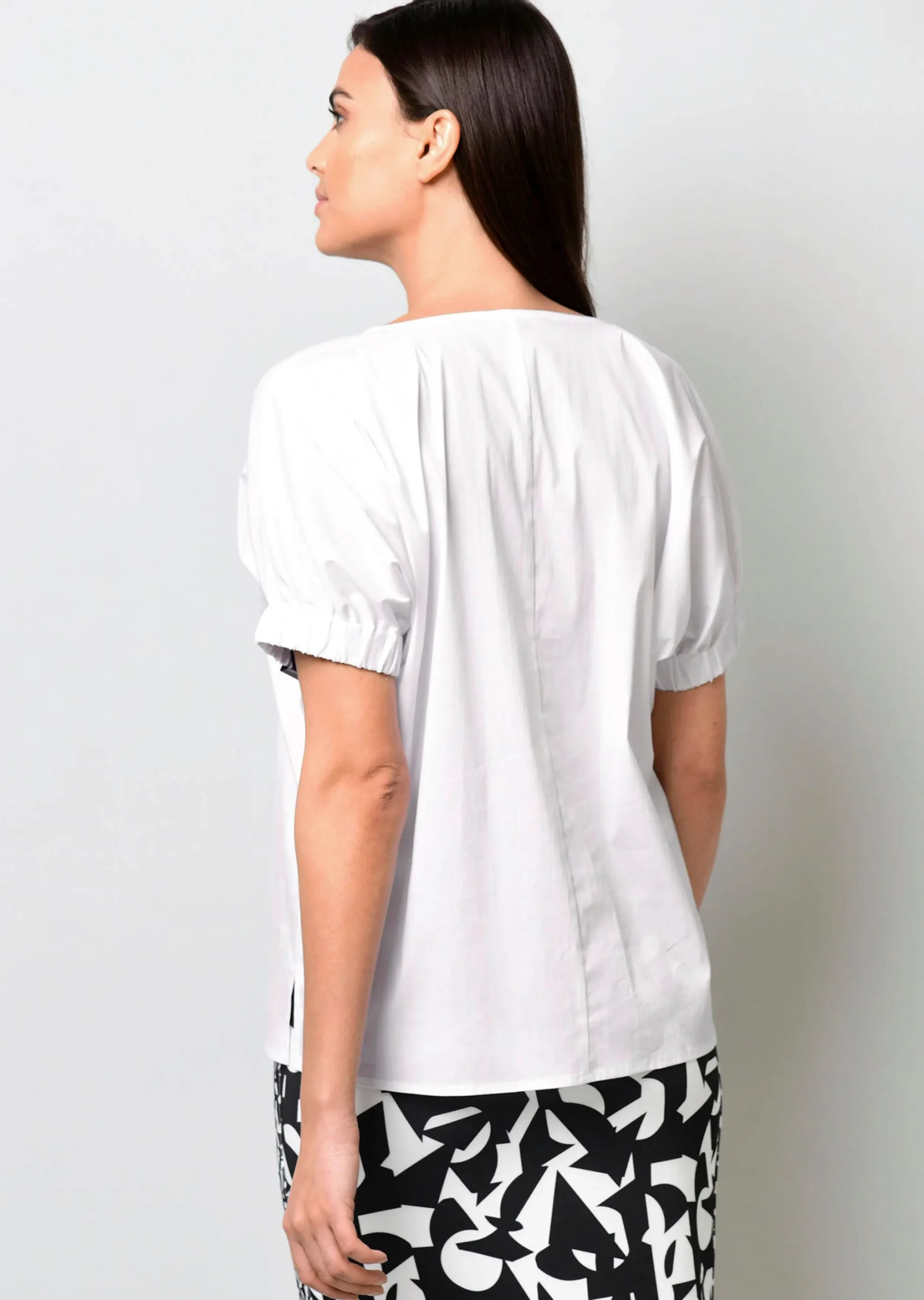 Bluse mit breitem Bündchen am Ärmel