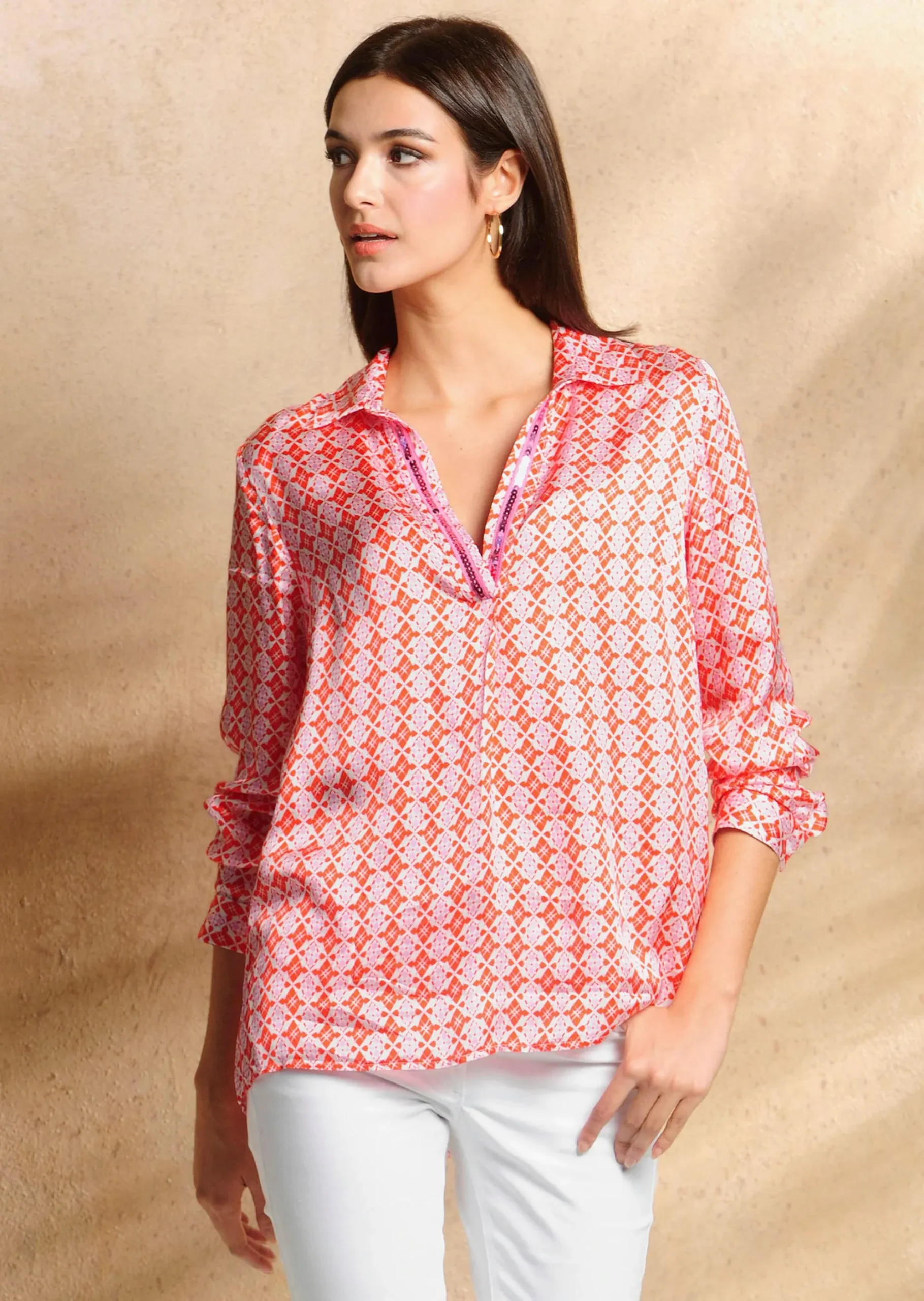 Bluse mit effektvollen Pailletten