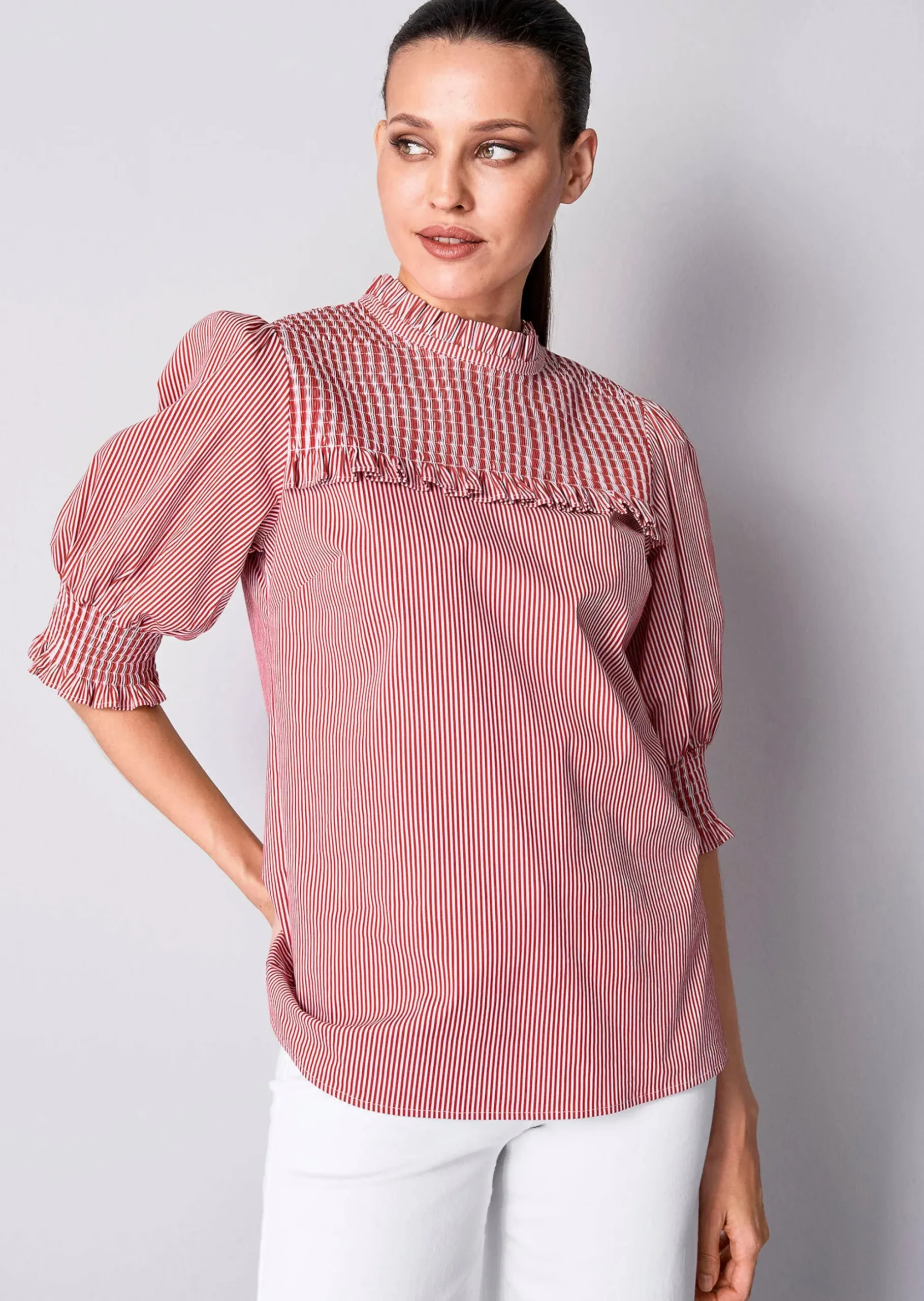 Bluse mit gesmoktem Ärmel