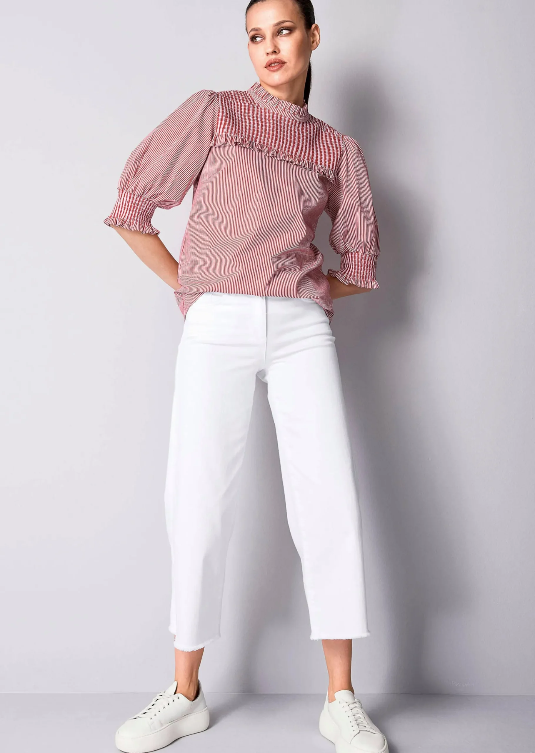 Bluse mit gesmoktem Ärmel