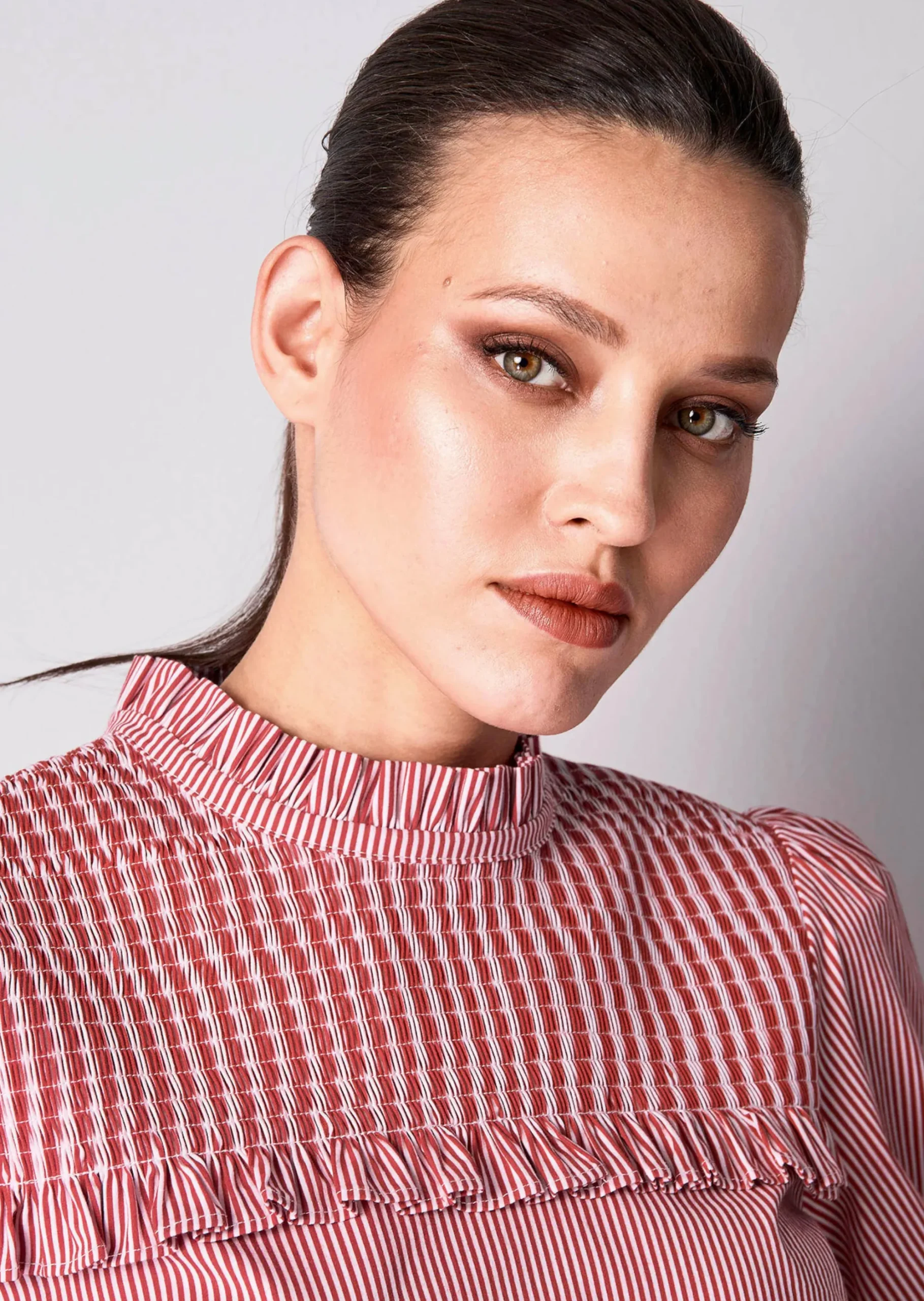 Bluse mit gesmoktem Ärmel