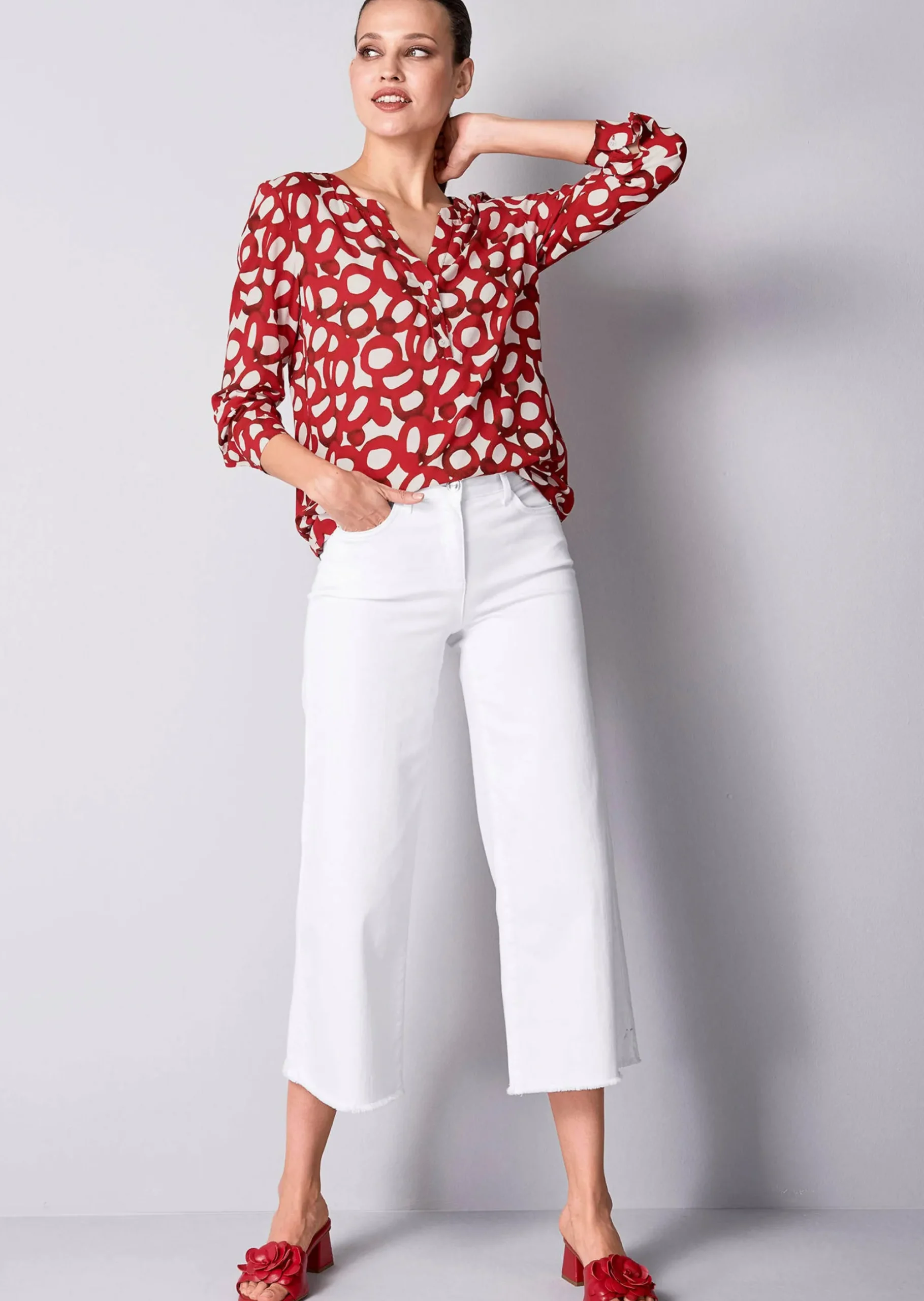 Bluse mit grafischem Dessin