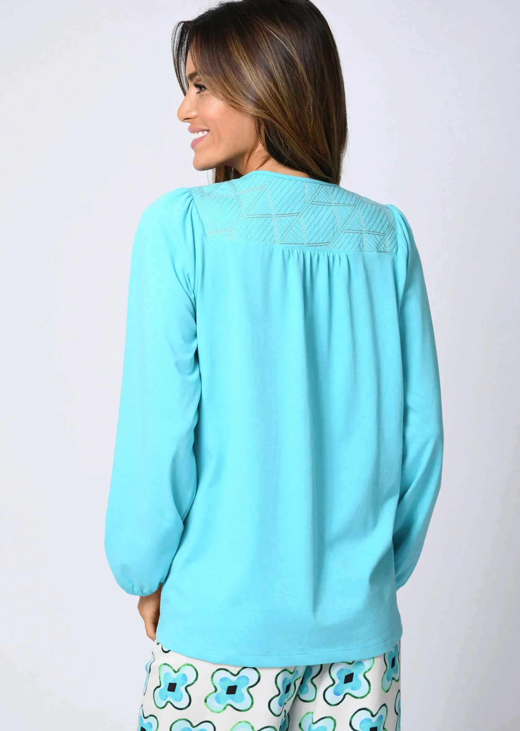 Bluse mit grafischer Stickerei