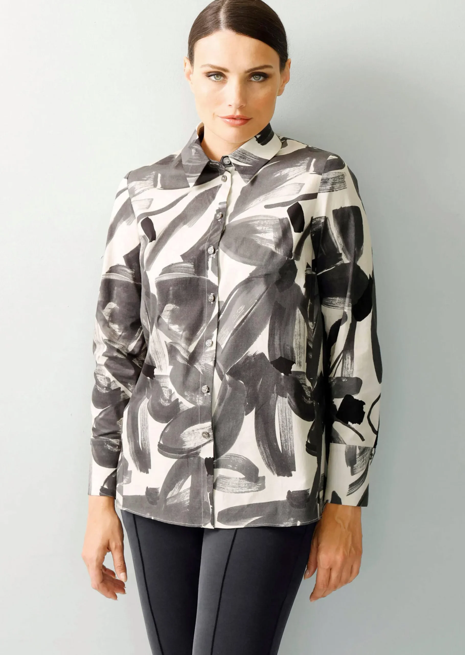 Bluse mit Knopfleiste