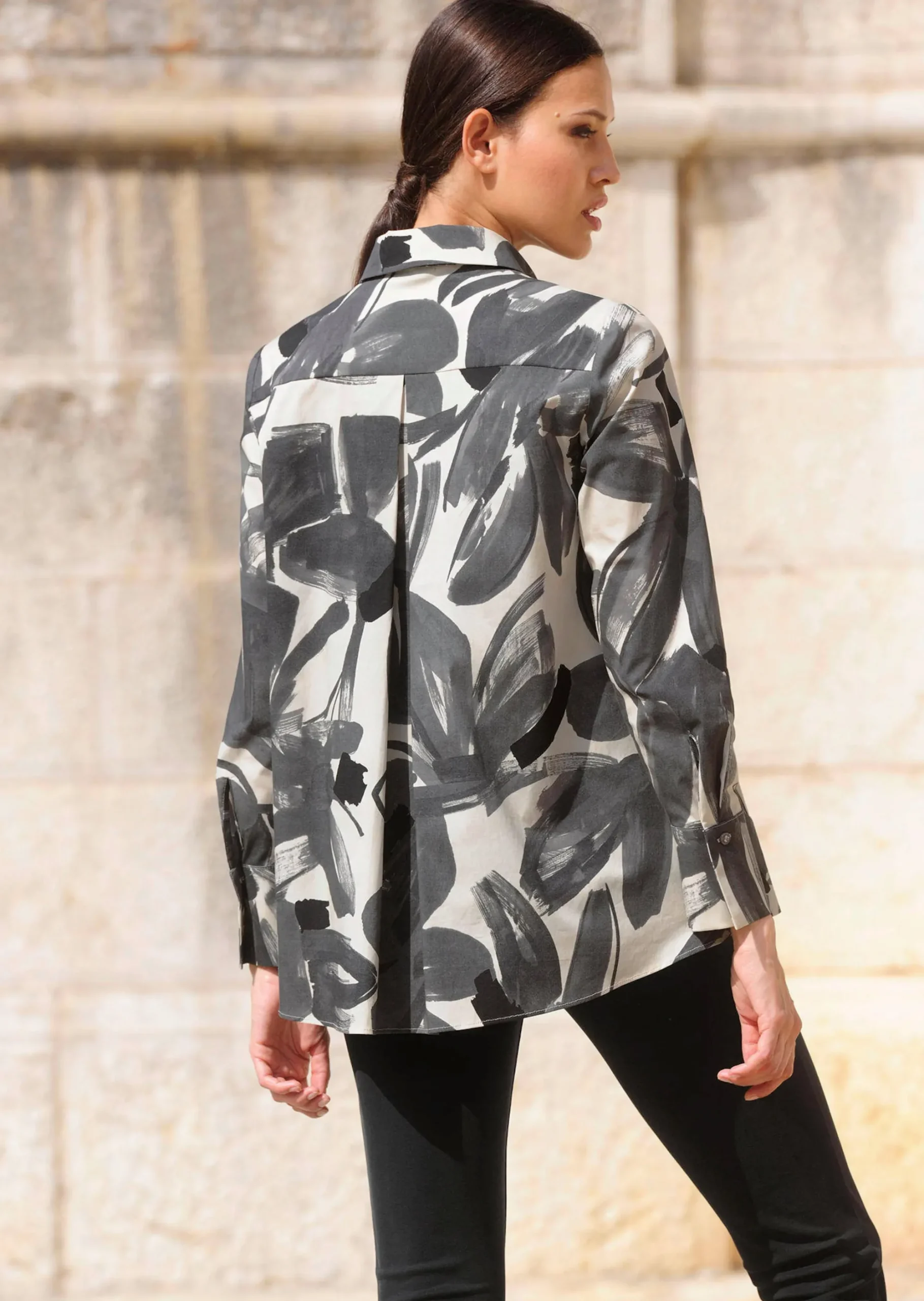 Bluse mit Knopfleiste