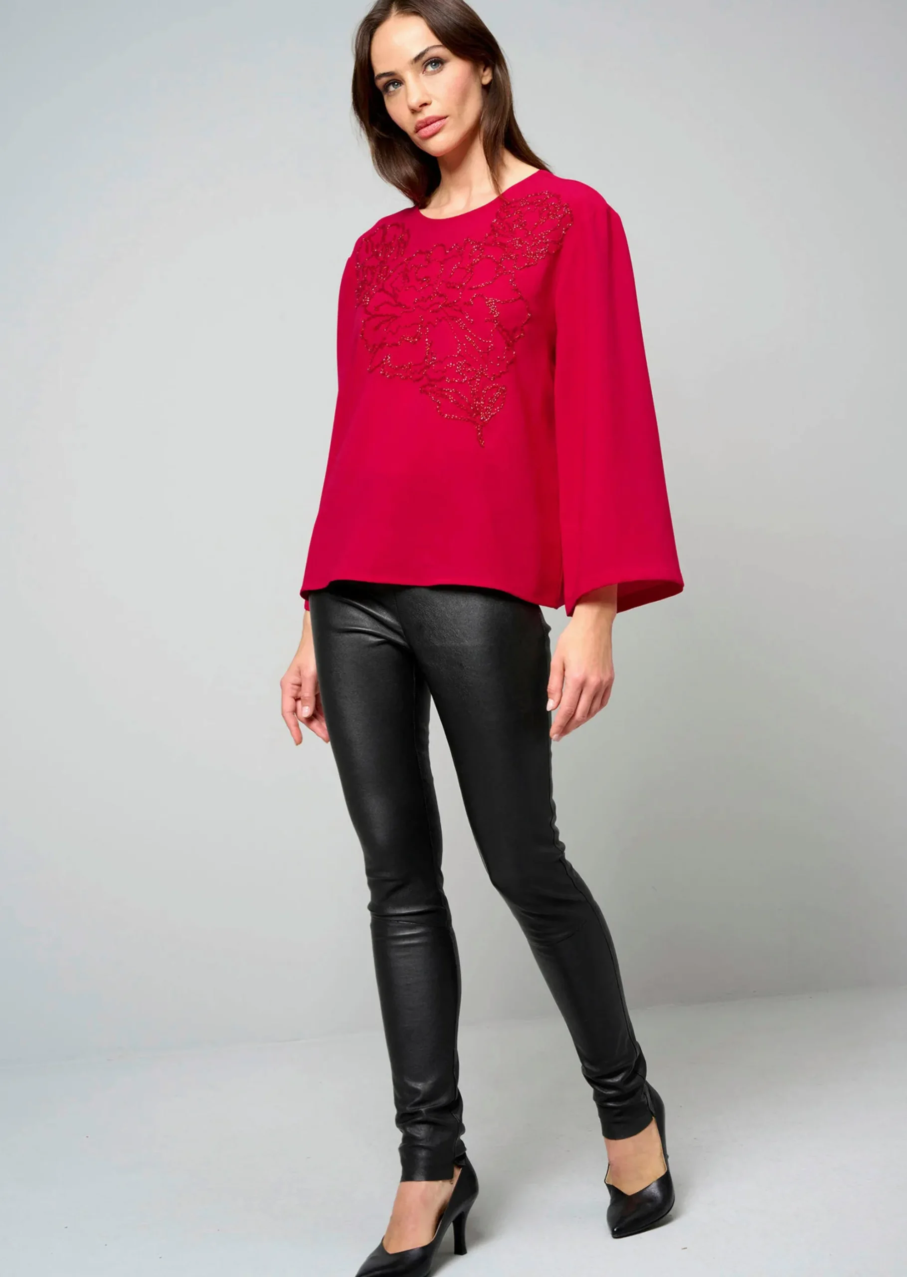 Bluse mit Perlenmotiv