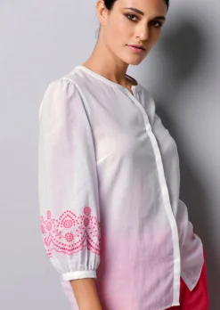 Bluse mit Stickerei am Ärmel