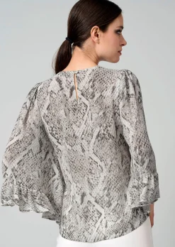 Bluse mit Volant am Ärmel