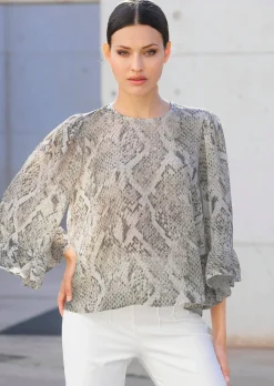 Bluse mit Volant am Ärmel