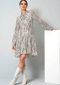 Druckkleid mit V-Ausschnitt und Schluppe