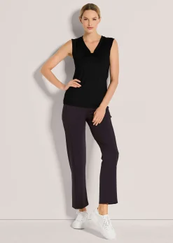 Feminines Funktionsshirt mit V-Ausschnitt