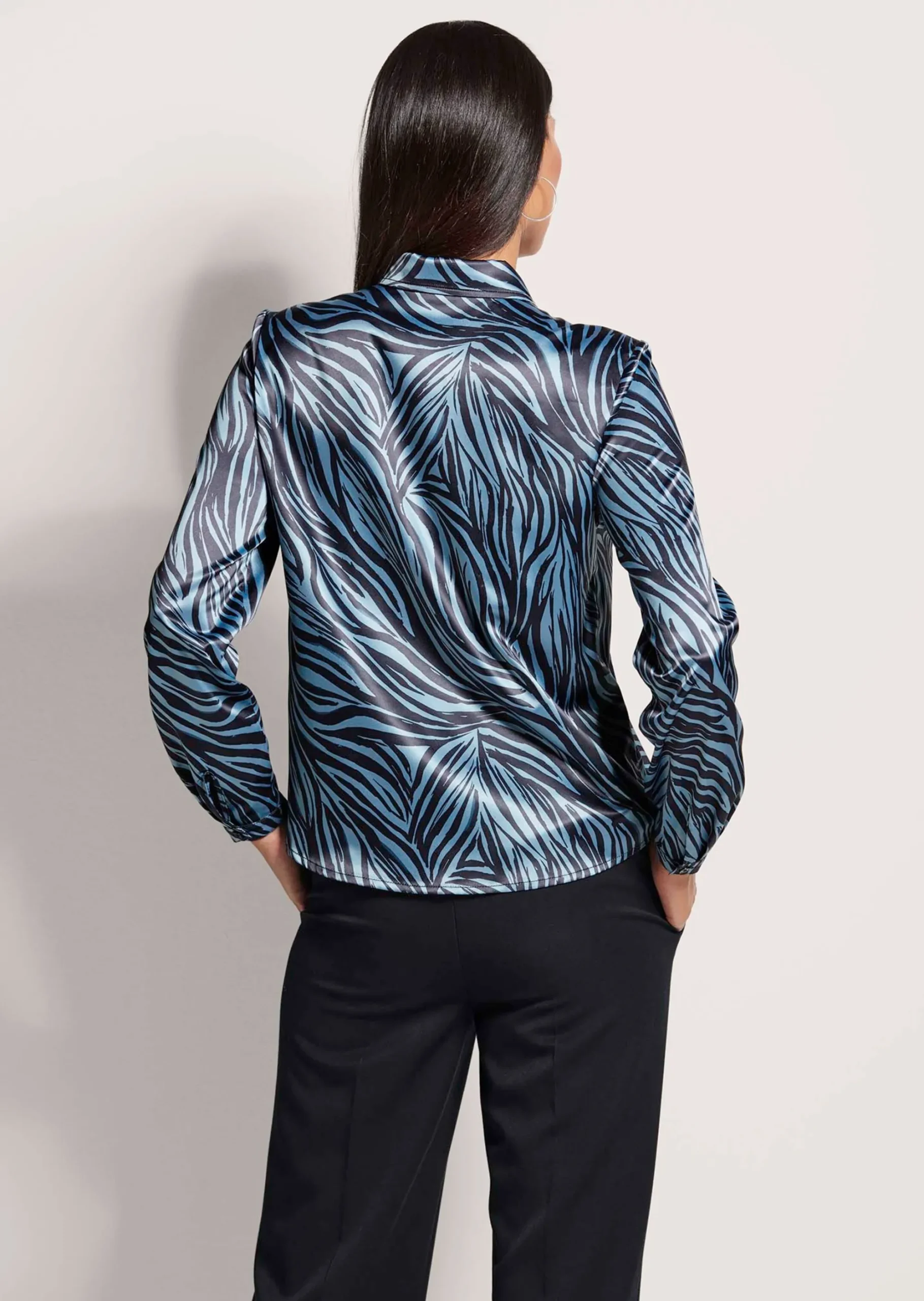 Hemdbluse mit Unikat-Druck