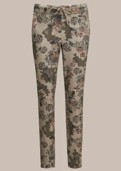 Hose mit Blumenmuster