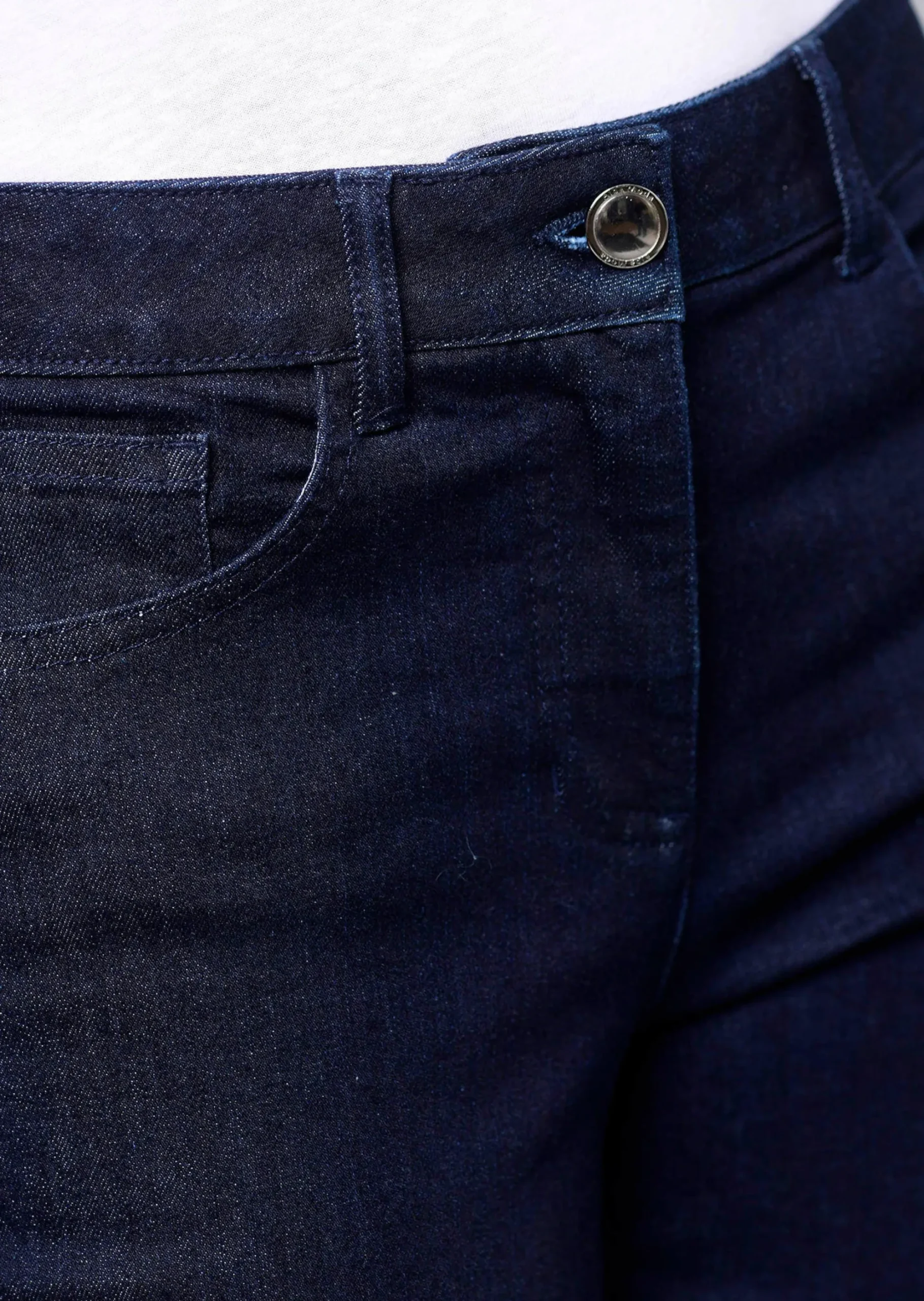 Jeans in klassischer 5-Pocket Form