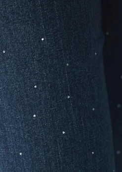 Jeans mit Nietenverzierung