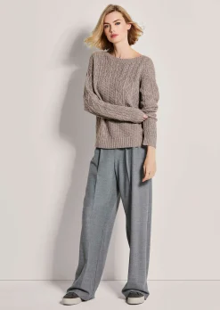 Kaschmir-Pullover mit U-Boot-Ausschnitt