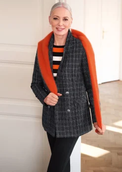 Klassischer Blazer mit silberfarbenen Knöpfen