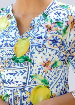 Kleid in sommerlichen Dessin