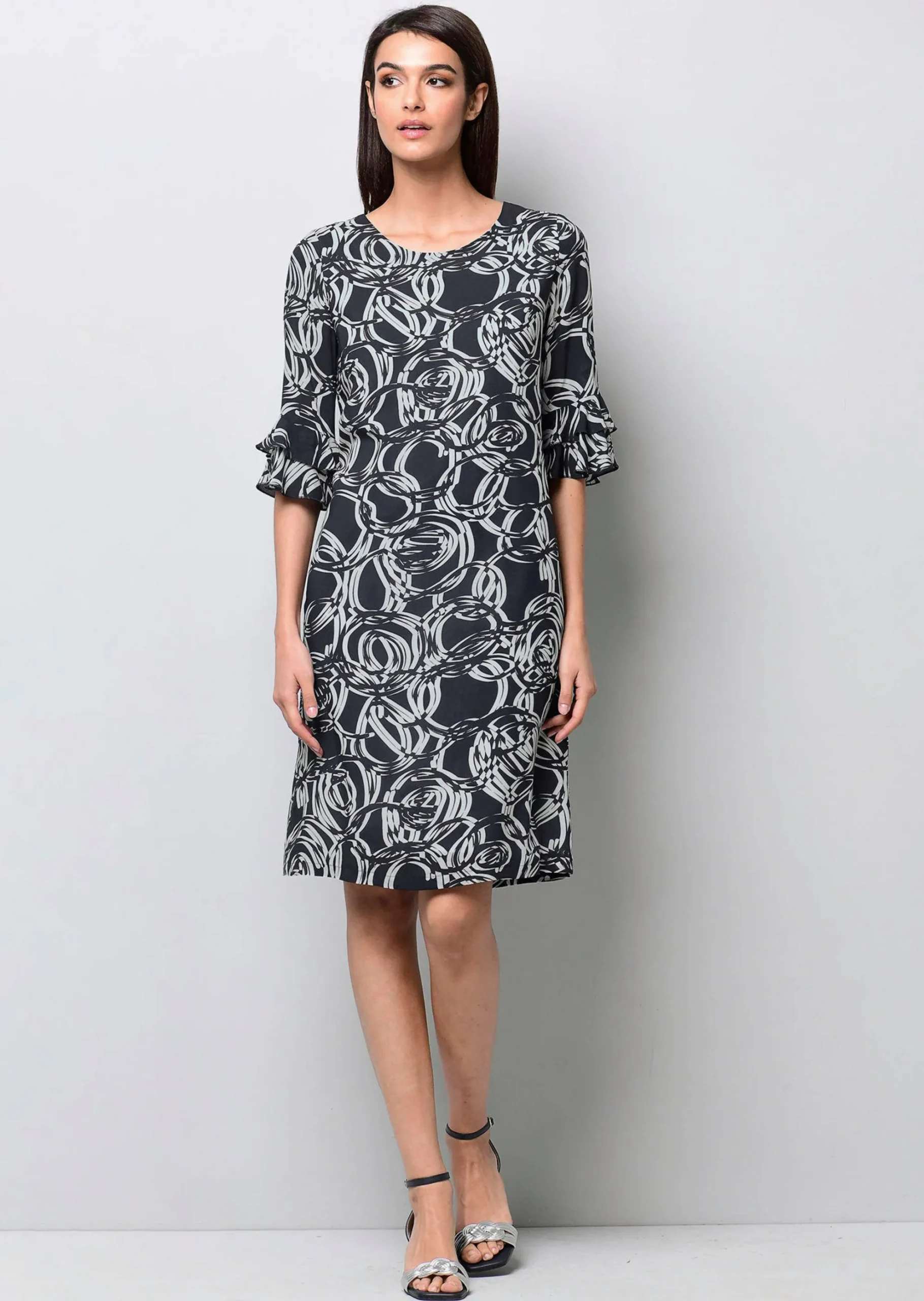 Kleid mit grafischem Dessin