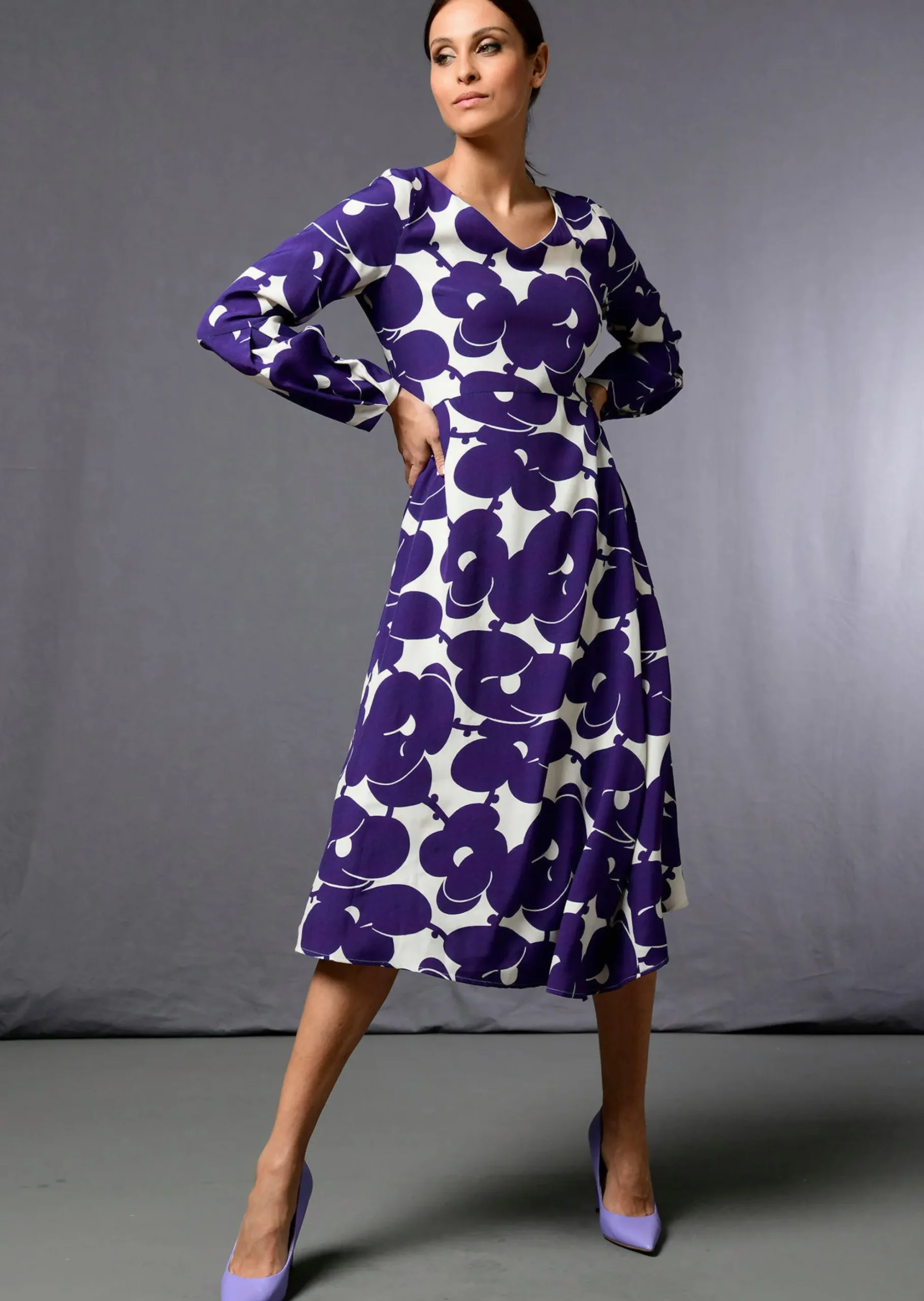 Kleid mit grafischem Dessin