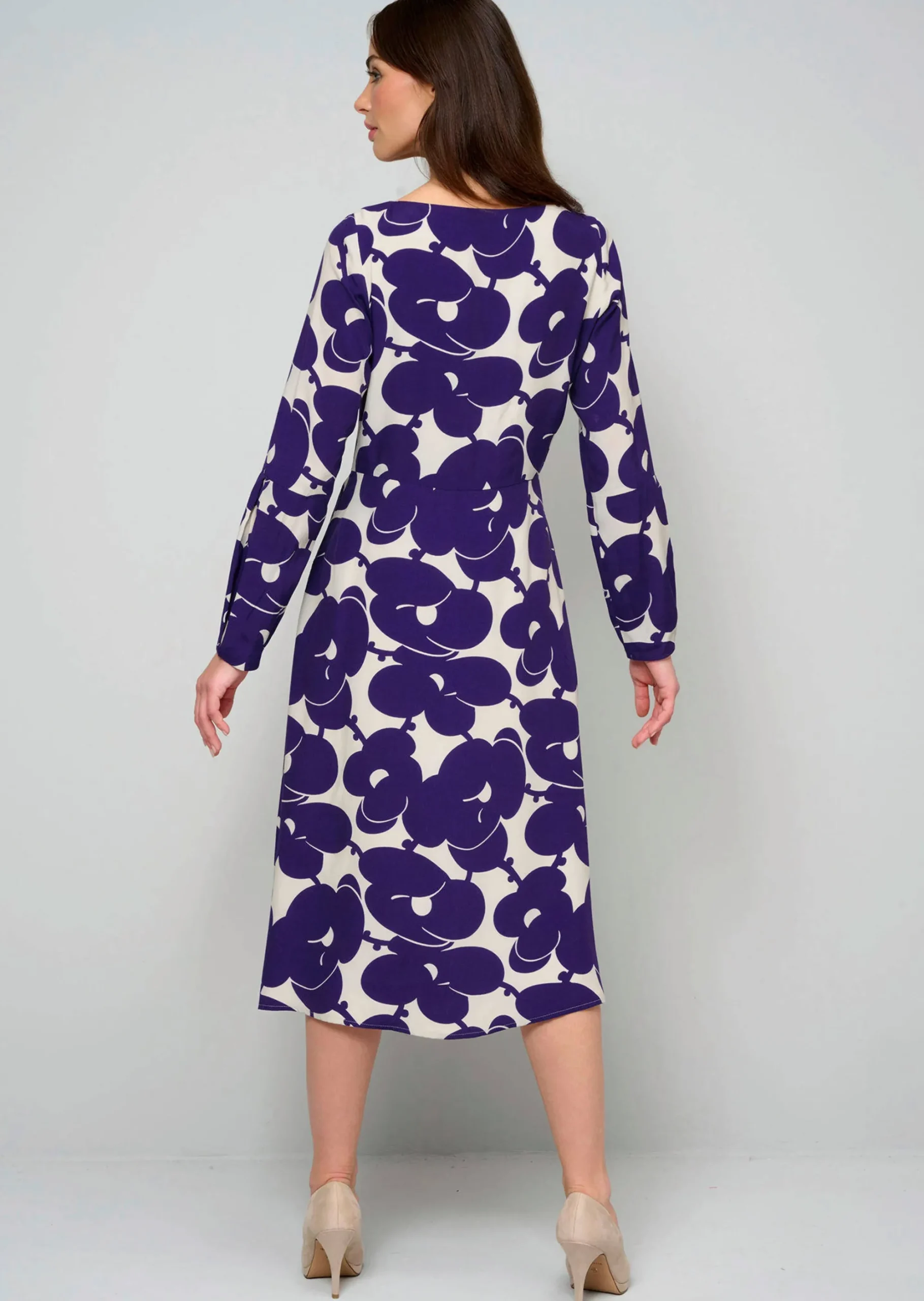 Kleid mit grafischem Dessin