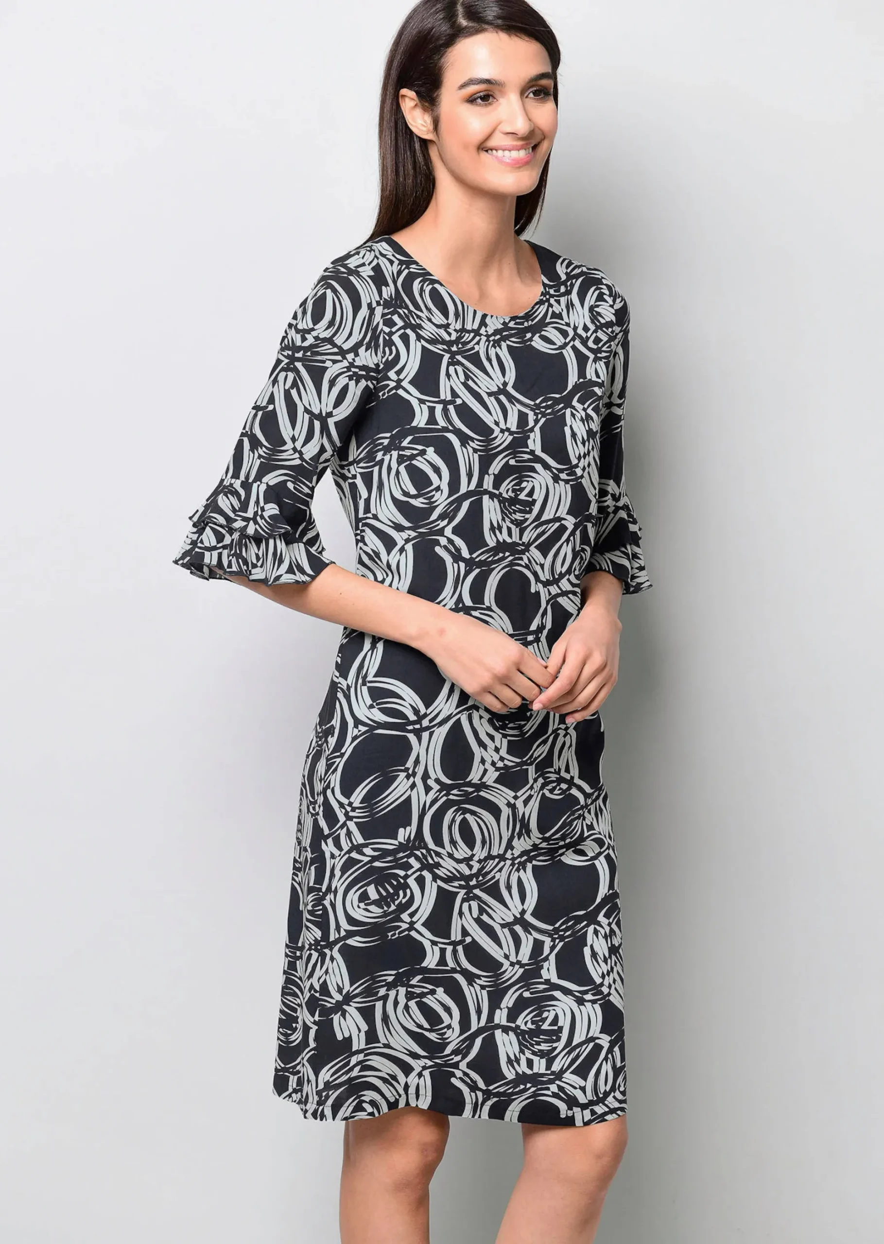 Kleid mit grafischem Dessin