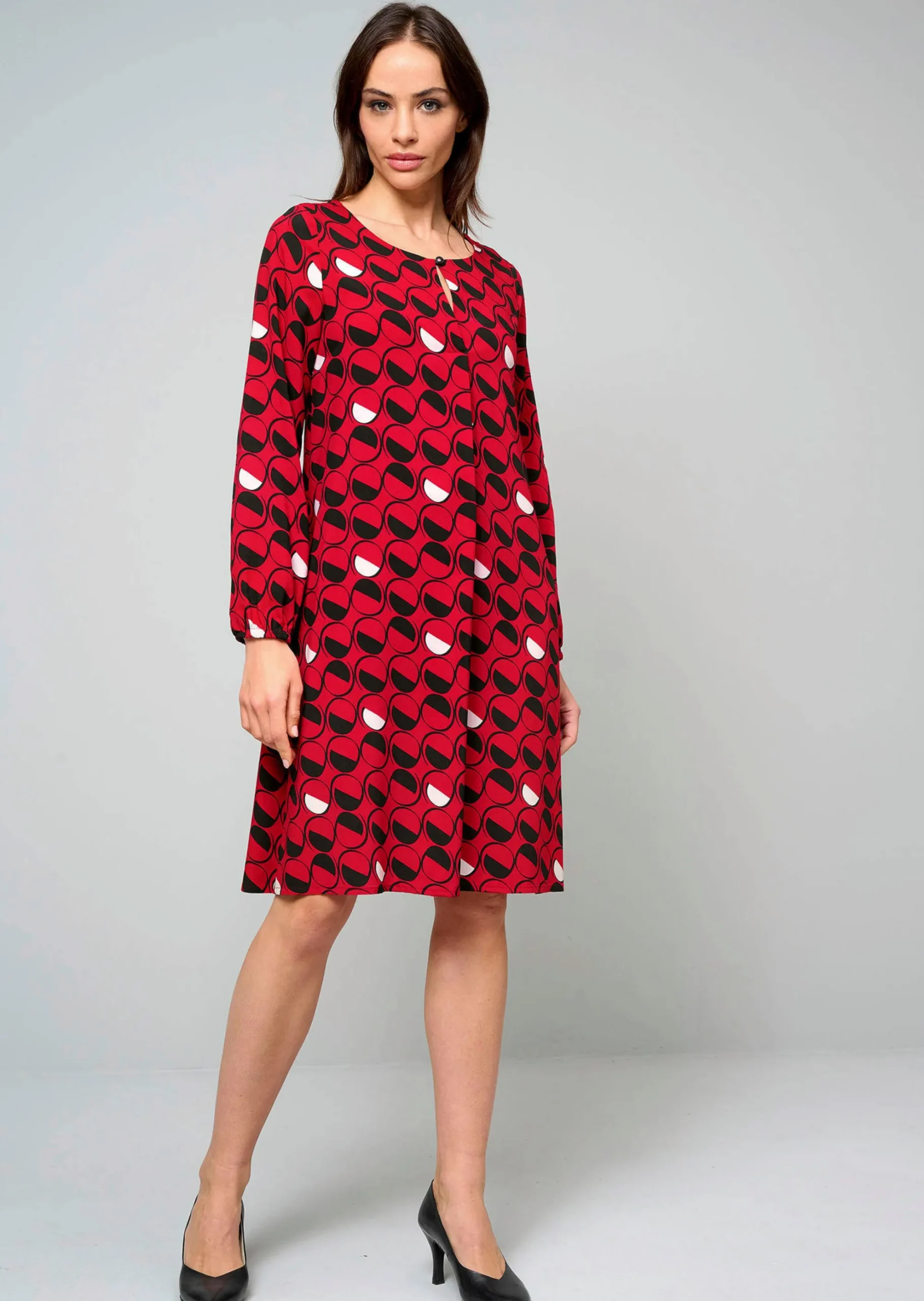Kleid mit grafischem Dessin