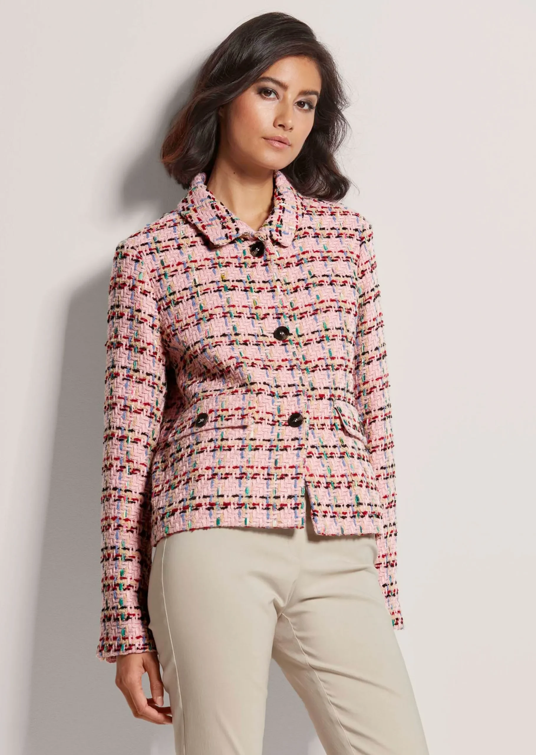 Kurzer Blazer mit Struktur