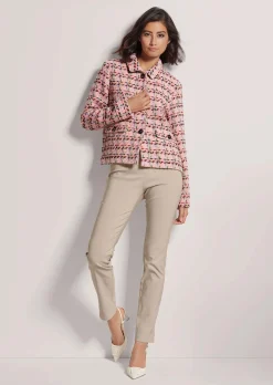 Kurzer Blazer mit Struktur