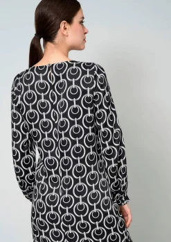 Longbluse in grafischem Dessin