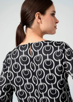Longbluse in grafischem Dessin