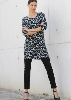 Longbluse in grafischem Dessin
