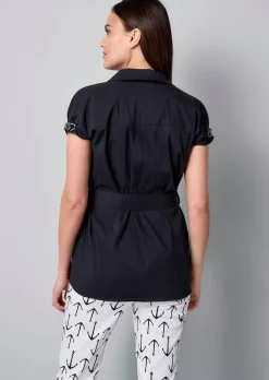 Longbluse mit Kettendetails am Arm