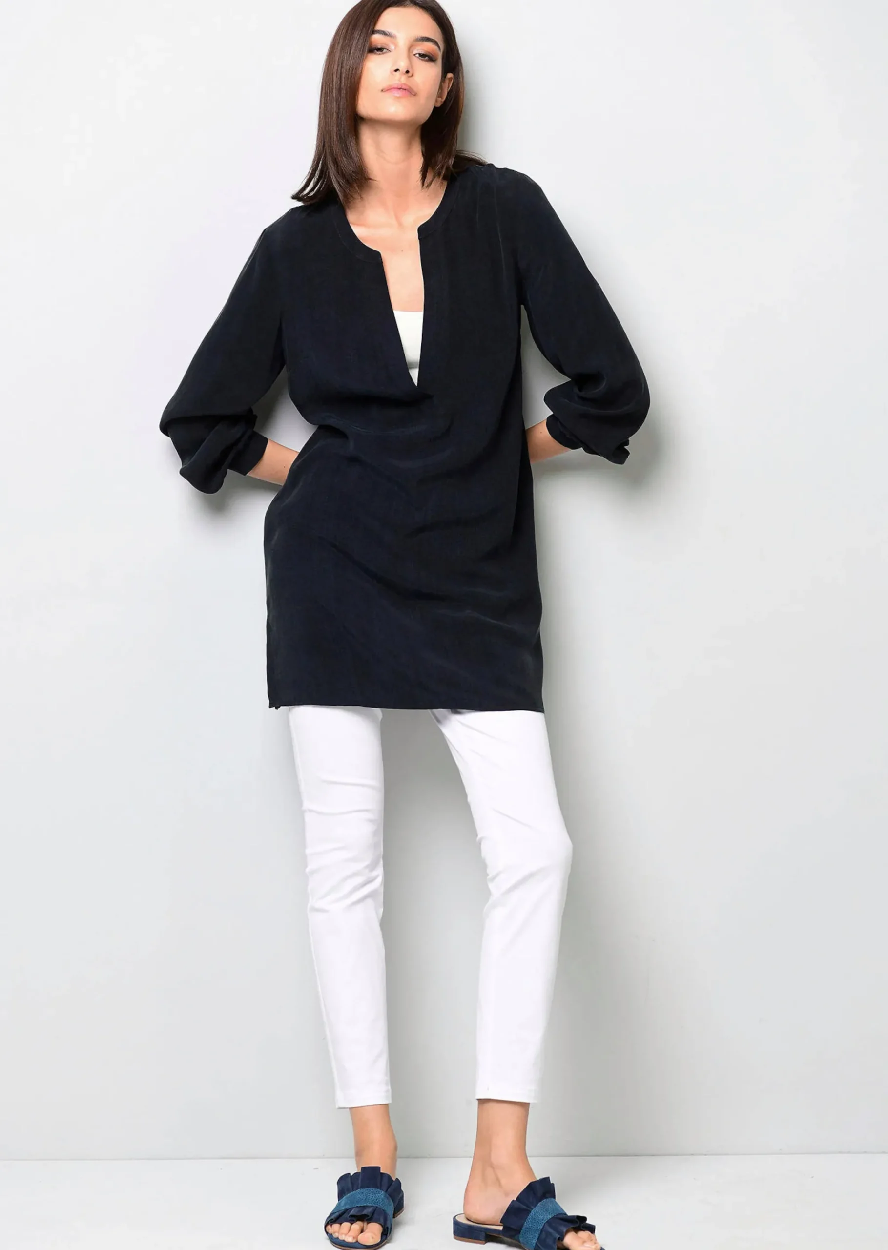 Longbluse mit V-Ausschnitt