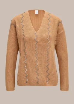 Oversize-Pullover mit aufwändiger Dekoration