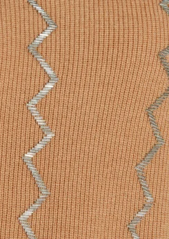 Oversize-Pullover mit aufwändiger Dekoration
