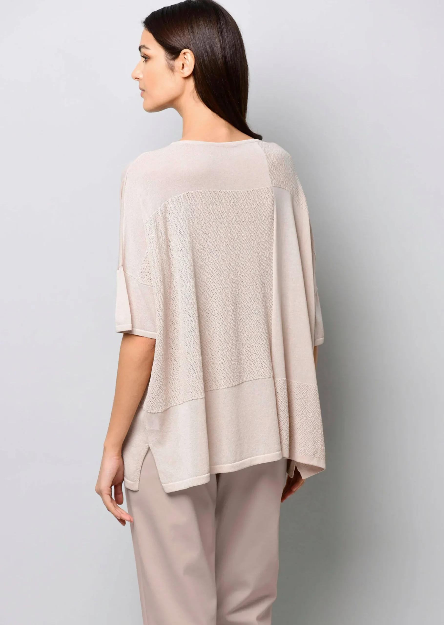 Pullover mit überschnittener Schulter