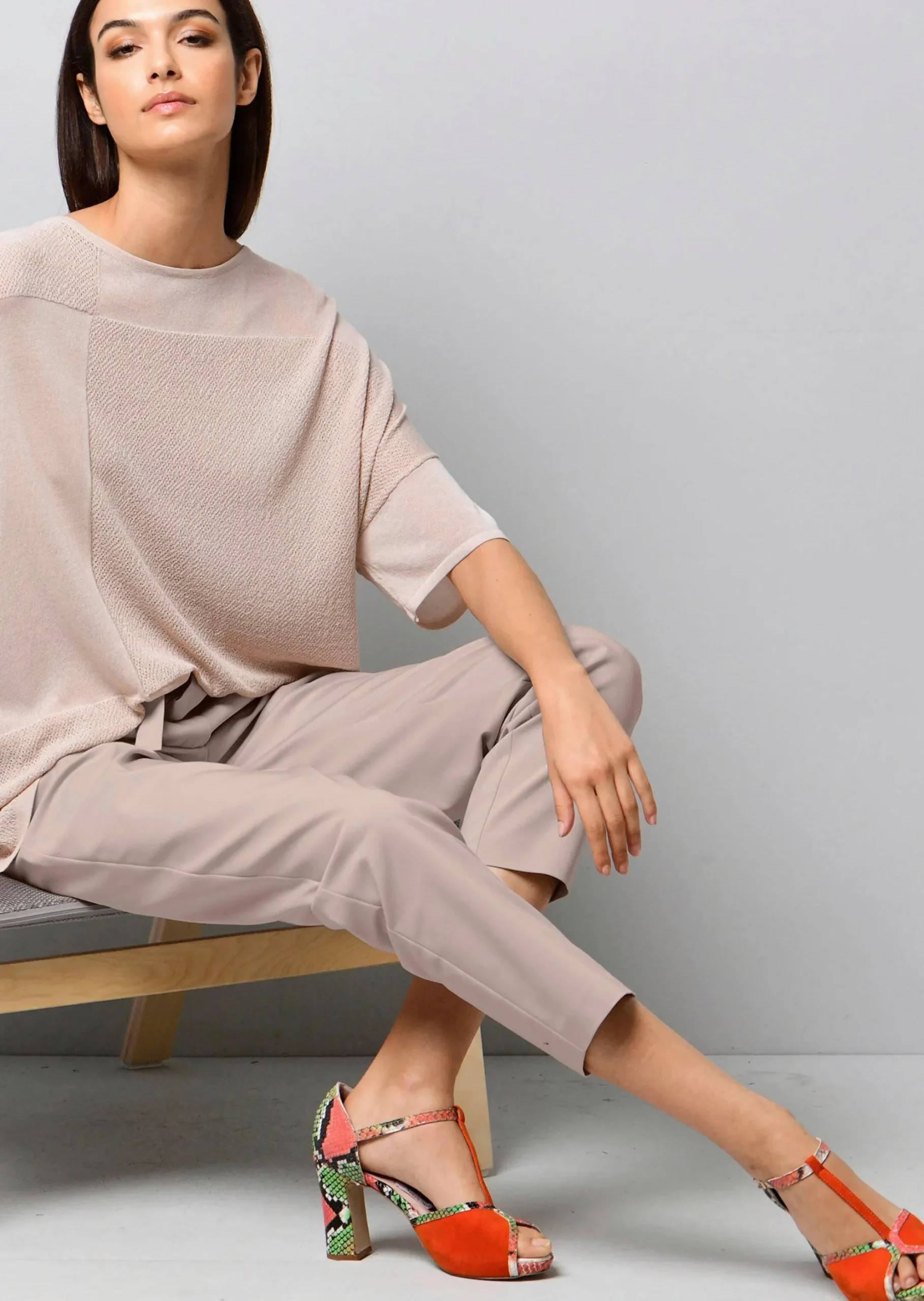 Pullover mit überschnittener Schulter