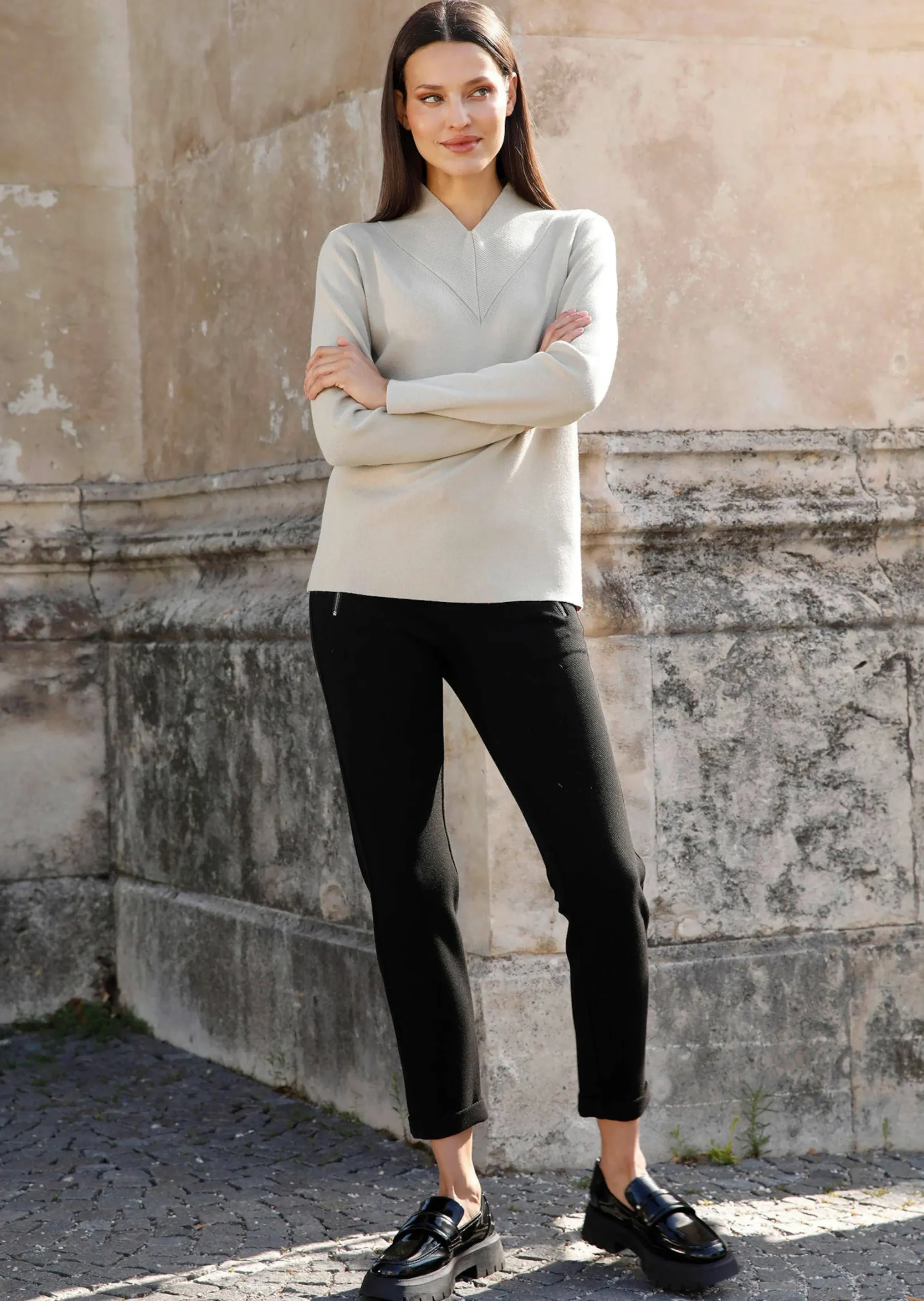 Pullover mit breitem V-Ausschnitt