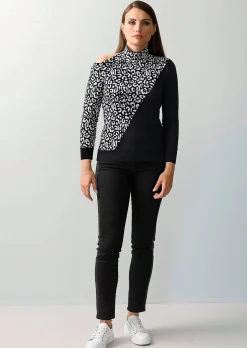 Pullover mit Cut-Out Detail