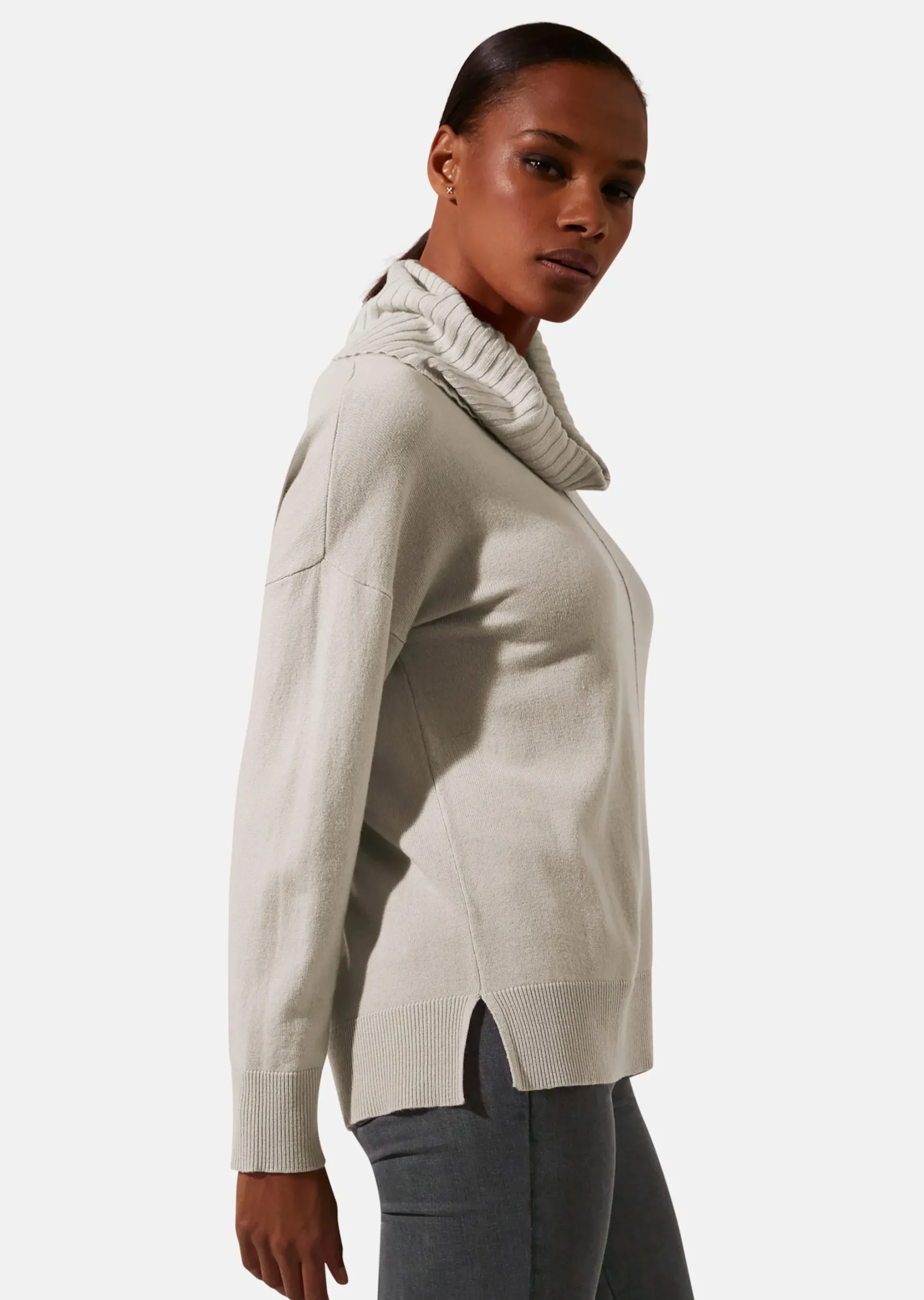 Pullover mit großem Capuchon-Kragen