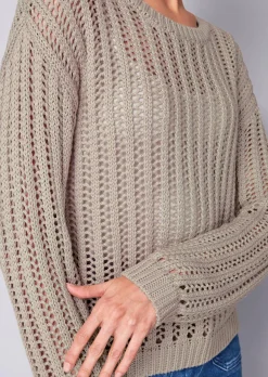Pullover mit Lochstrickmuster