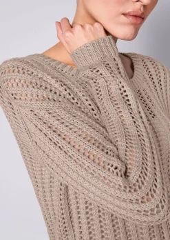 Pullover mit Lochstrickmuster