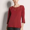 Rundhals-Shirt mit Spitze